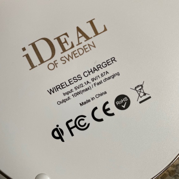 Ideal of Sweden Wireless Qi Charger - Picture 9 of 9